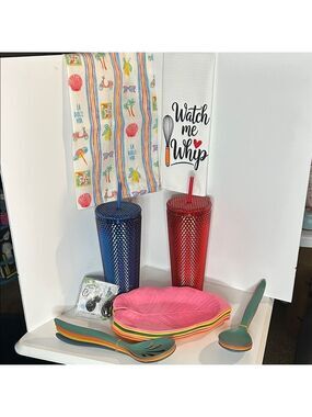 Summer Kitchen Accessories NWT & EUC